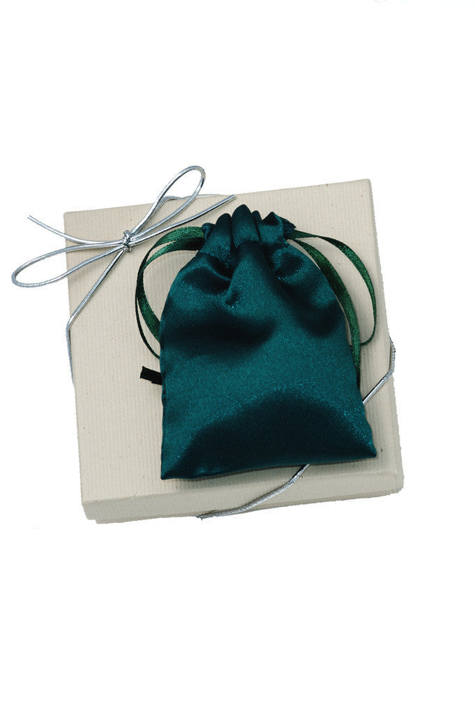 Gifts for Grads - Itty Bitty Star Charm Necklace